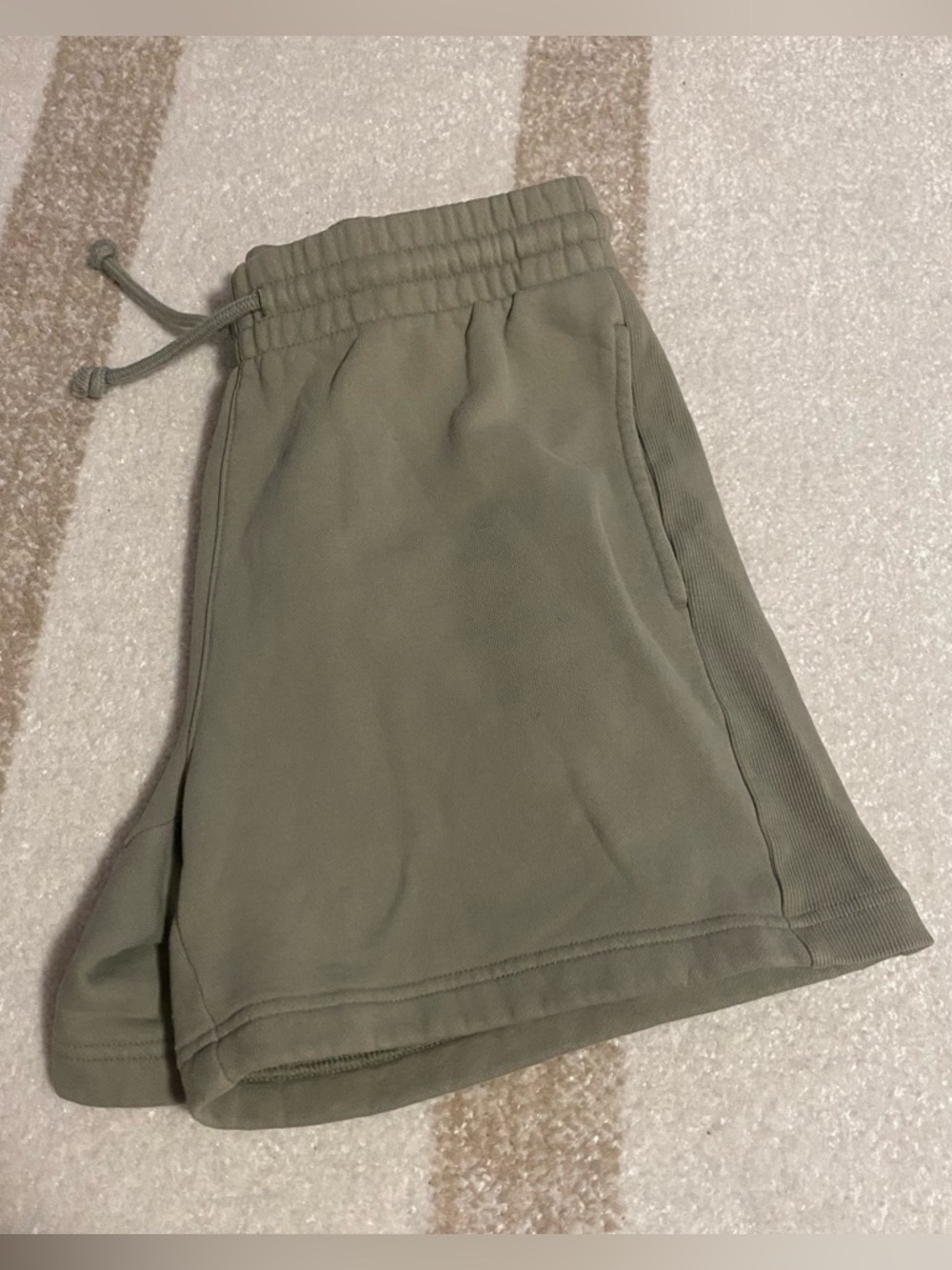 TNA Cozy Fleece Women’s Olive Green Pull‑Tie 5 Inch Sweat Shorts